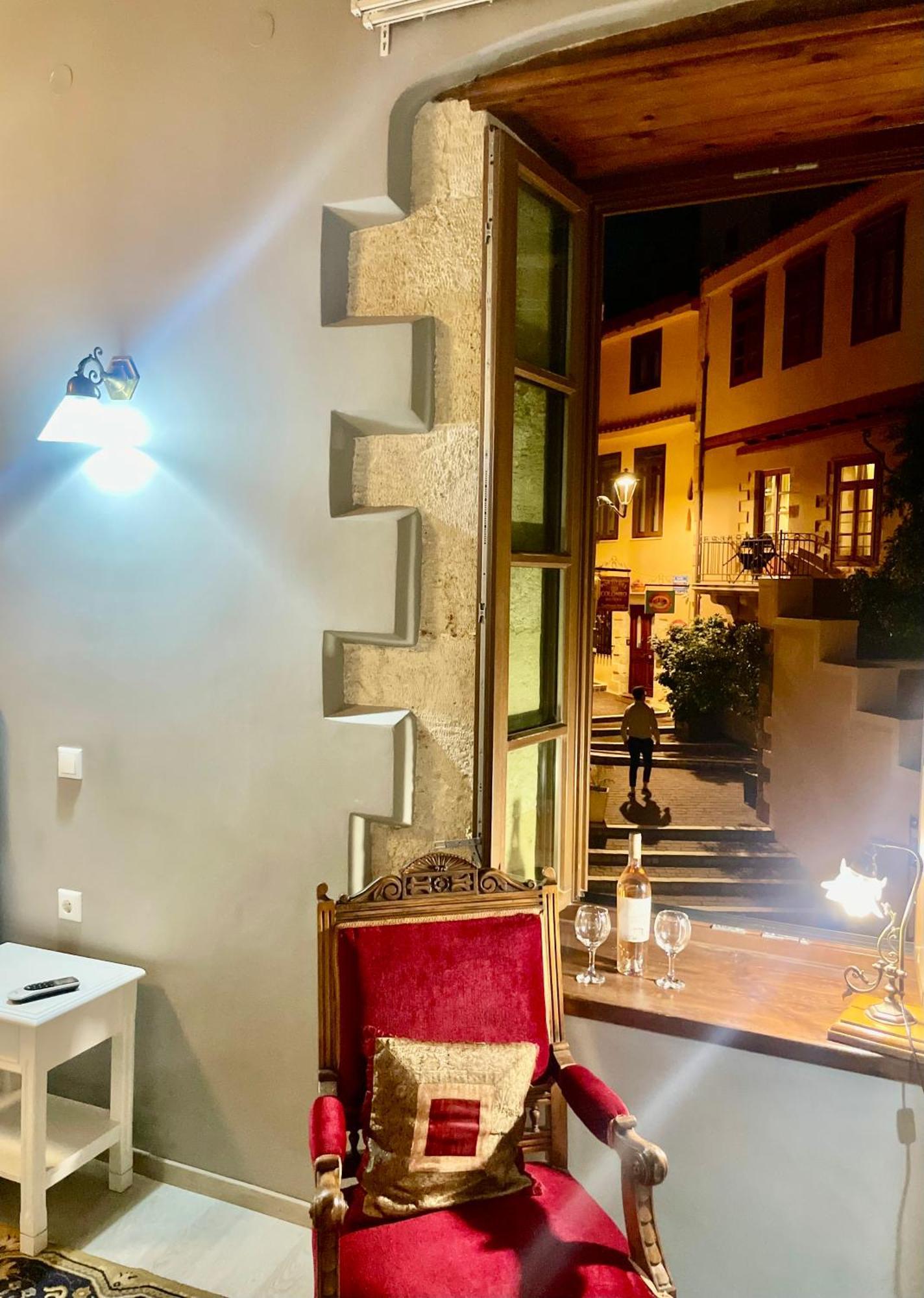 Erietta Hotel 3*